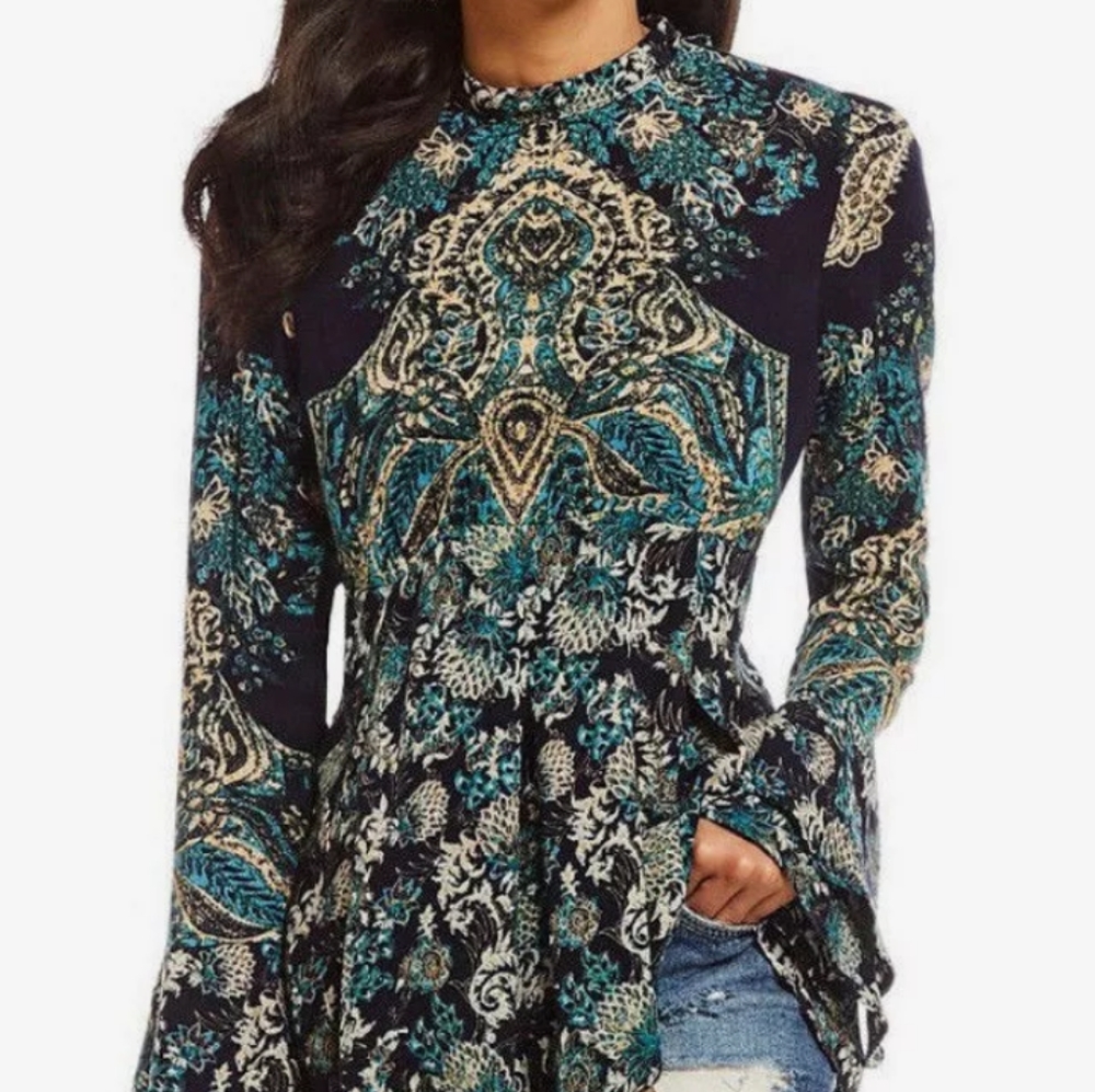 NEW Free People Bell Sleeve Blouse sz XS NWT